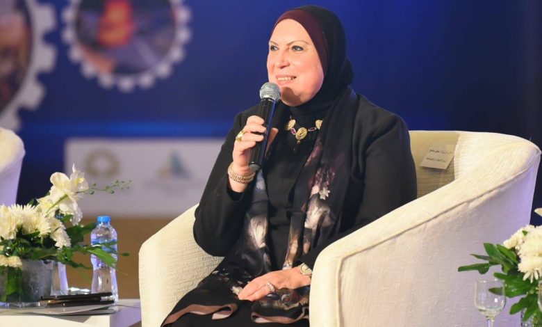 إحلال السيارات - معرض السيارات - وزيرة الصناعة - نيفين جامع