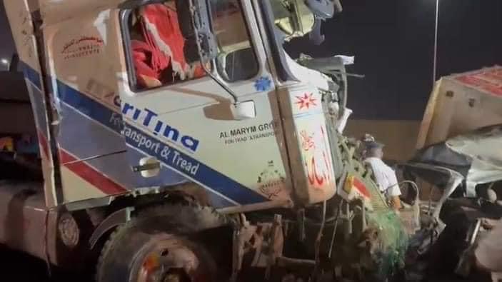 حادث تصادم شاحنة على الطريق الدائري