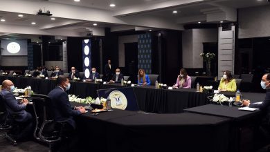 مصطفى مدبولي رئيس مجلس الوزراء خلال اجتماعه بالمستثمرين من شركات مكونات السيارات
